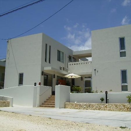 Casa Di Bravo Hotel Miyakojima  Exterior foto